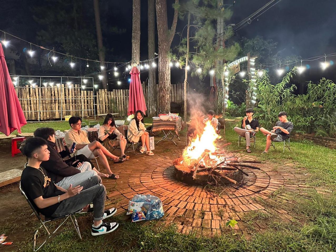 S'Nghe Homestay Mang Den Kon Von Kla Exterior foto